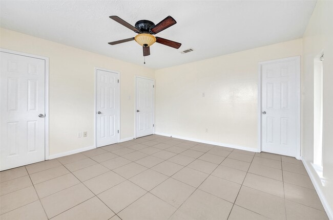 Building Photo - 12726 Westella Dr