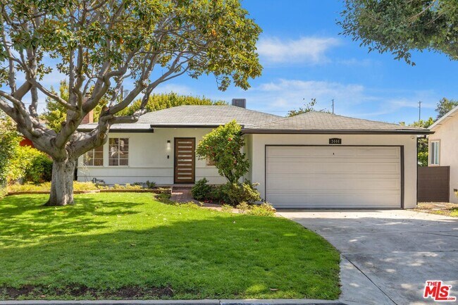 Building Photo - 3444 S Bentley Ave