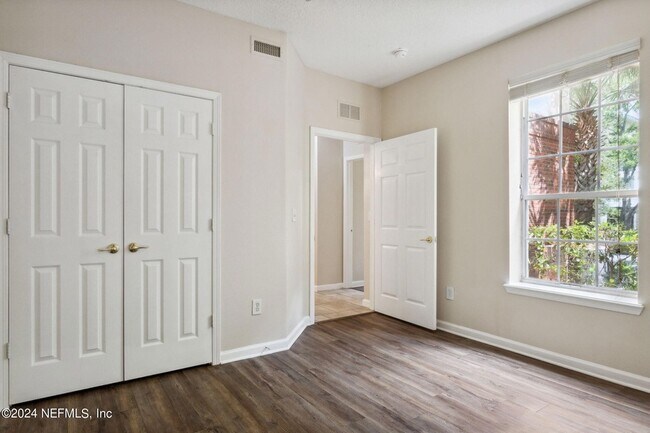 Building Photo - 785 Oakleaf Plantation Pkwy