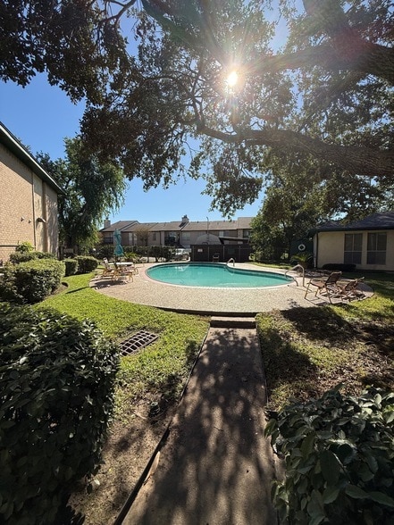 Building Photo - 1516 Bay Area Blvd