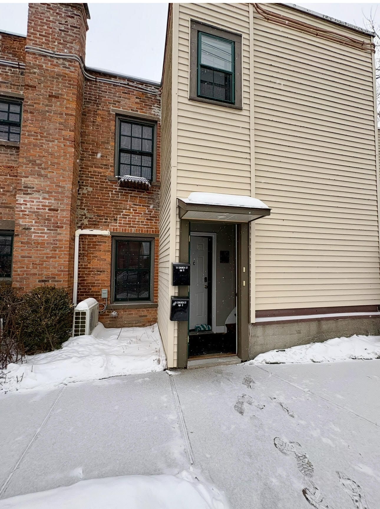 Building Photo - 51 Church St