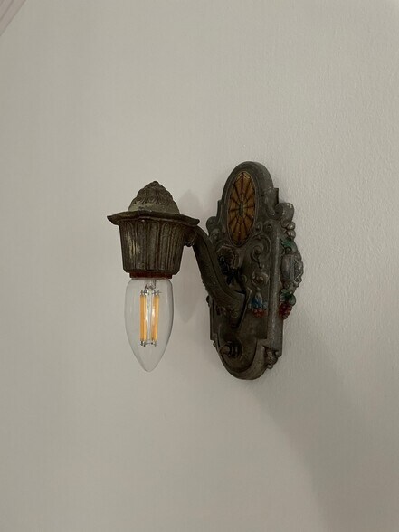 Building Photo - 4024-4028 Los Feliz Blvd