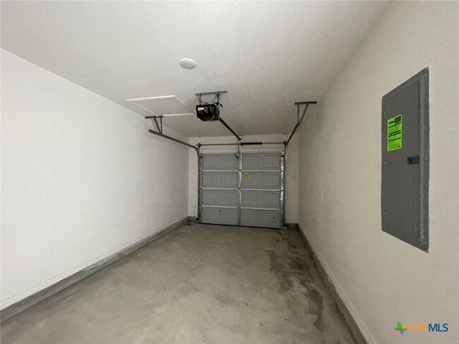 Building Photo - 302 Agua Chiquita Ct