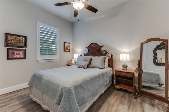 Building Photo - 1725 G Ave