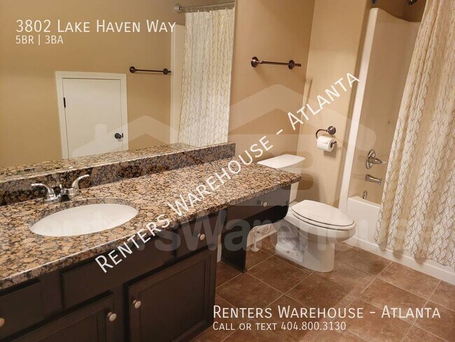 Building Photo - Spacious 5 Bedroom in Lakeside Preserve!
