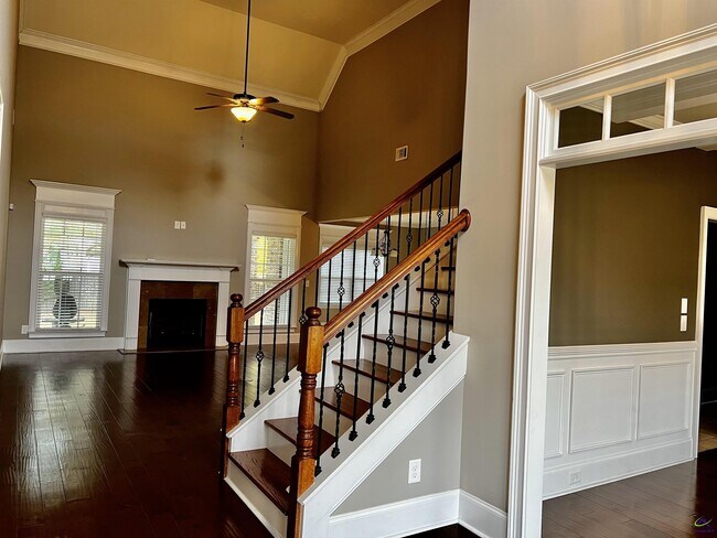 Building Photo - 609 Cannock Ct