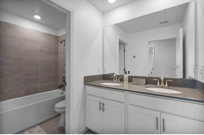 Building Photo - 11791 Language Wy