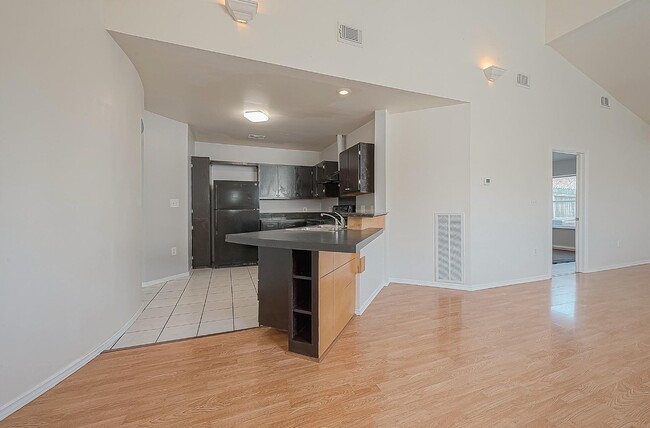 Building Photo - 4617 Talina Way