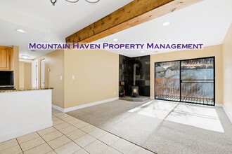 Building Photo - 1901 Clear Creek Dr