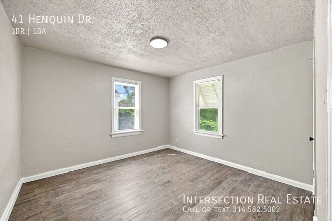 Building Photo - 41 Henquin Dr