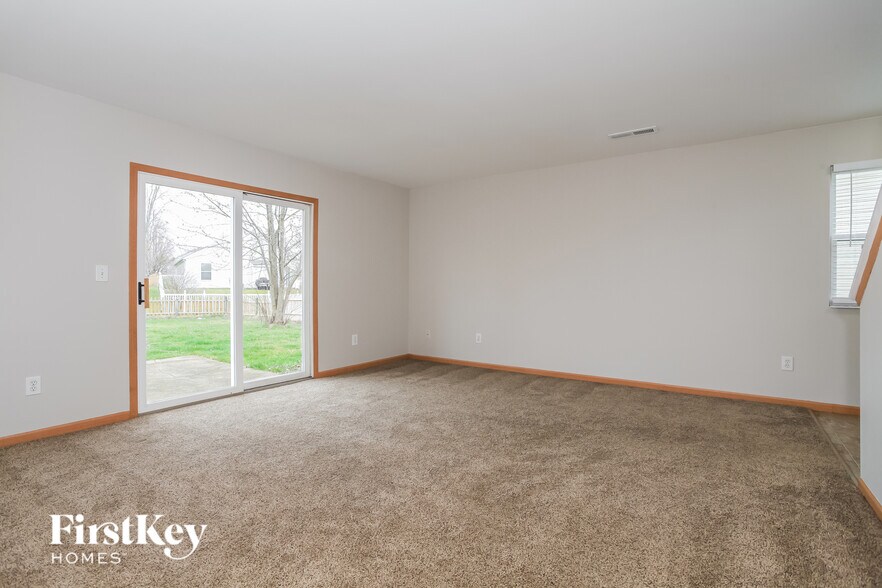 Building Photo - 330 Heftner Cir