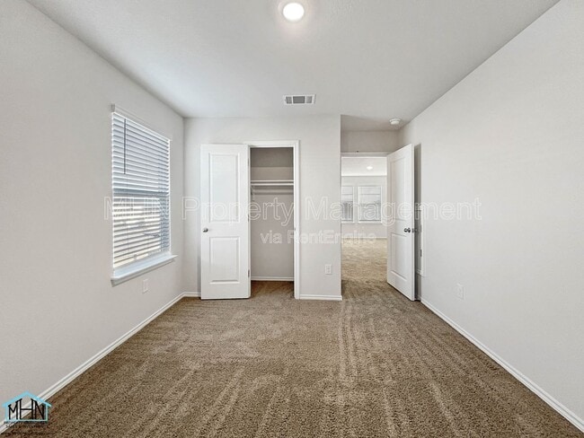 Building Photo - 4051 Basil Mdw