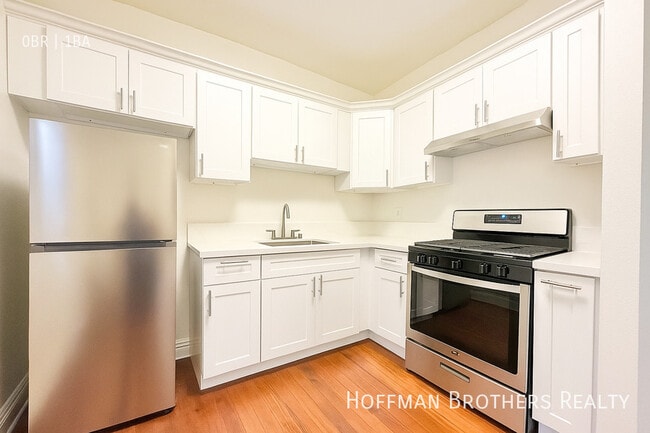 Building Photo - 526 S Union Avenue