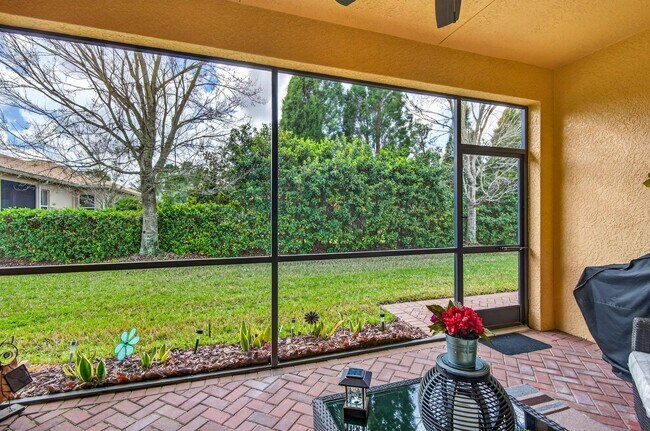 Building Photo - Furnished Rental