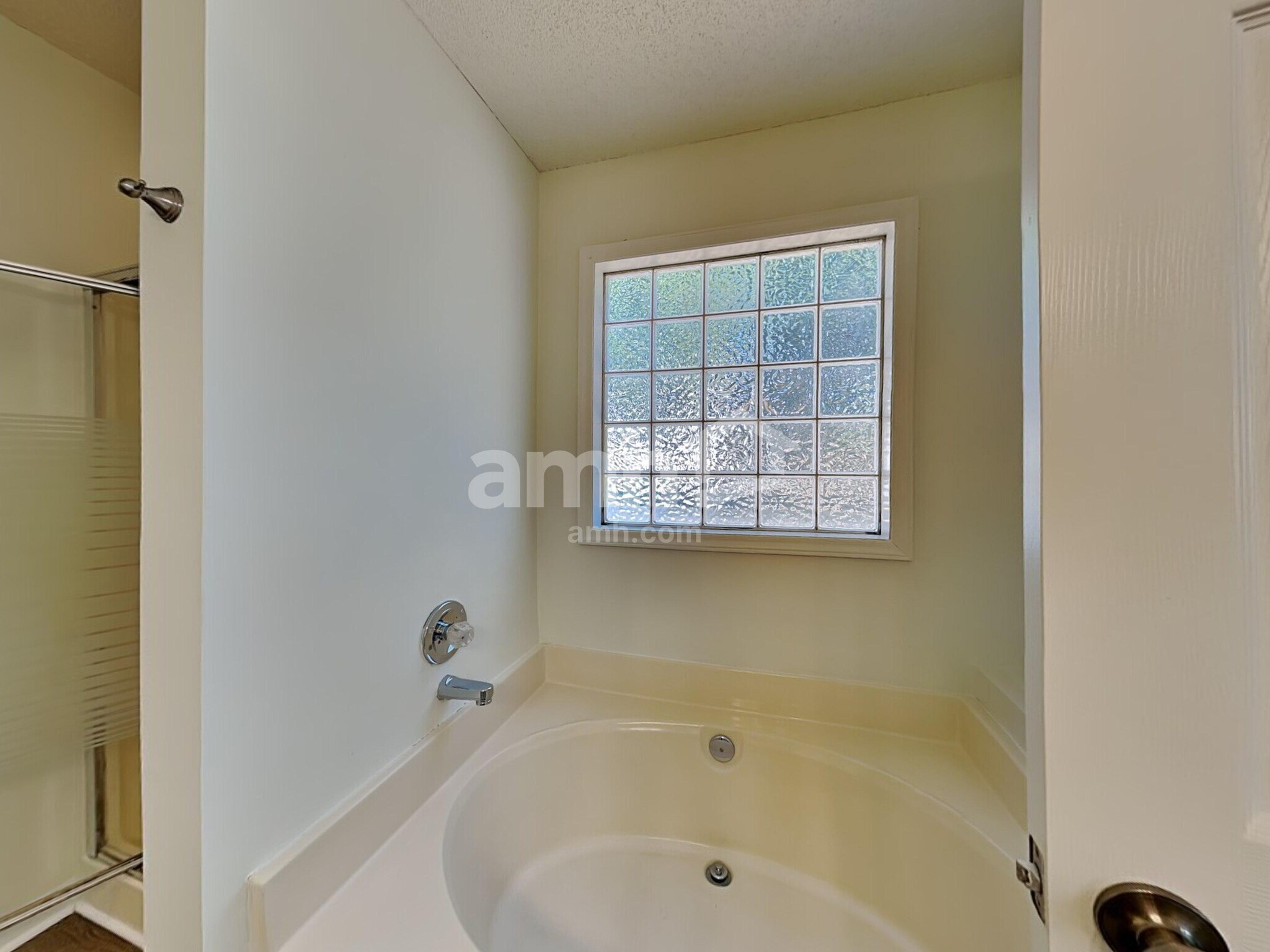 Building Photo - 135 Kentucky Derby Dr