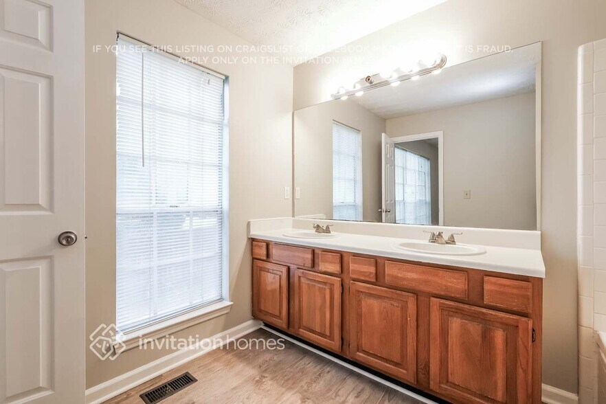 Building Photo - 10710 Mortons Crossing
