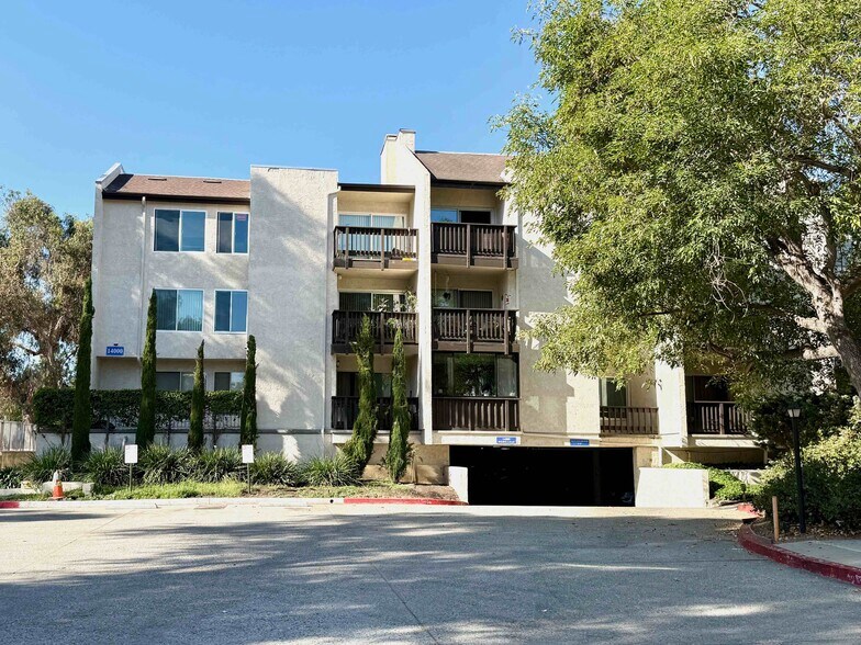 Building Photo - 14302 Summertime Ln