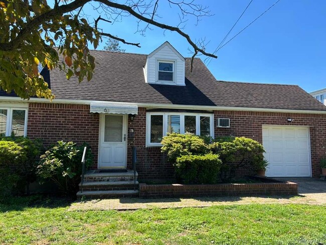 Building Photo - 63 I U Willets Rd