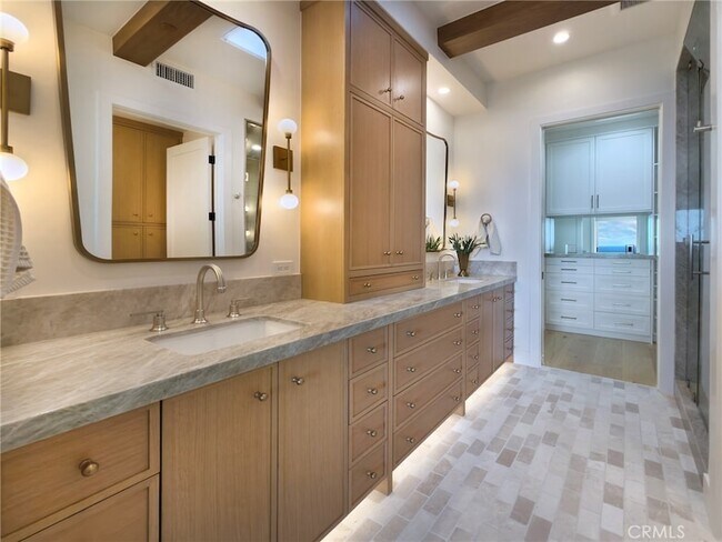 Building Photo - 33981 Nauticus Isle