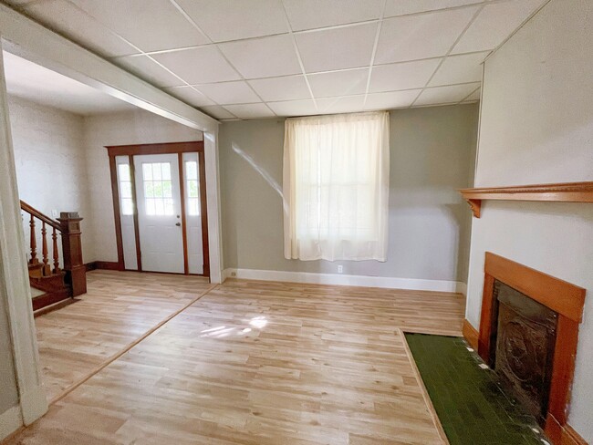 Building Photo - 8402 Blue Ash Rd