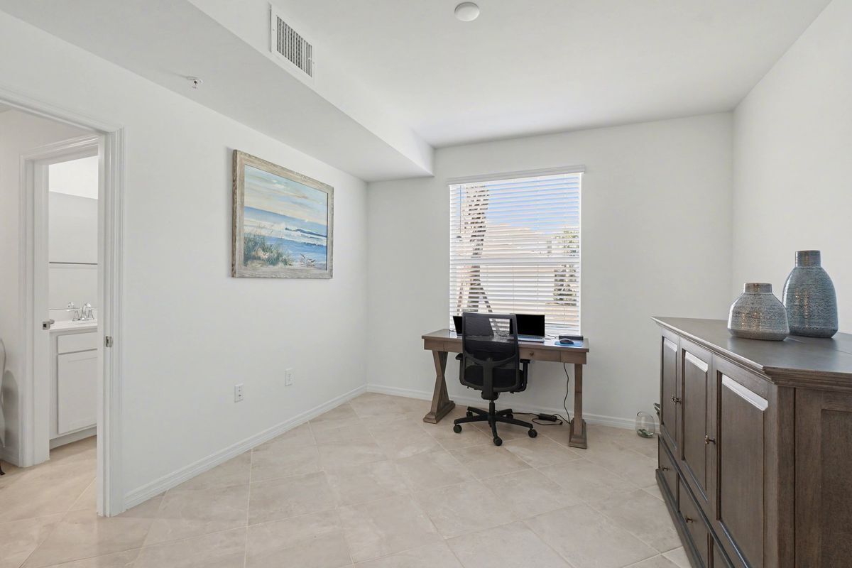 Building Photo - 43984 Boardwalk Loop