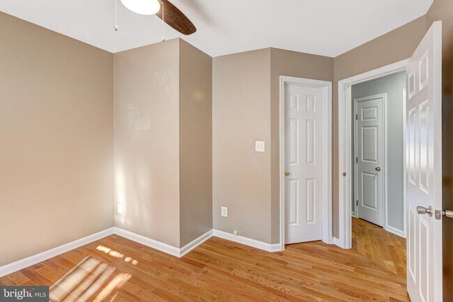 Building Photo - 2594 Sylvan Moor Ln