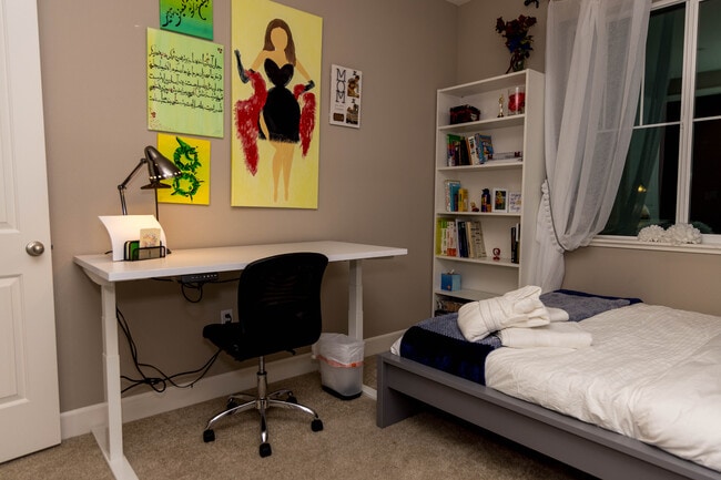 Building Photo - 617 Copper Ridge Way