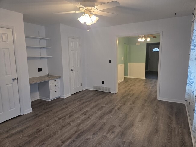 Building Photo - 9742 Port Sheldon St