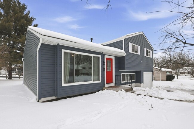 Building Photo - 3042 Rightmire Blvd