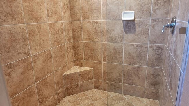 Building Photo - 650 Golden Gate Point