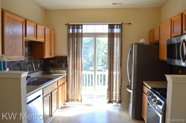 Building Photo - 786 Summerfield Dr