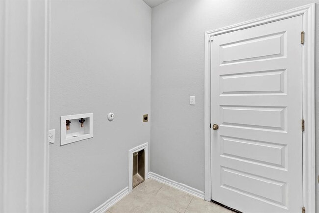 Building Photo - 316 Ancellotta Wy