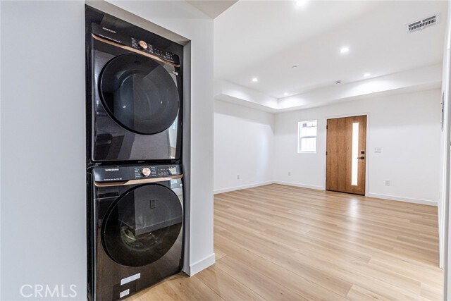 Building Photo - 5251 Agnes Avenue 3