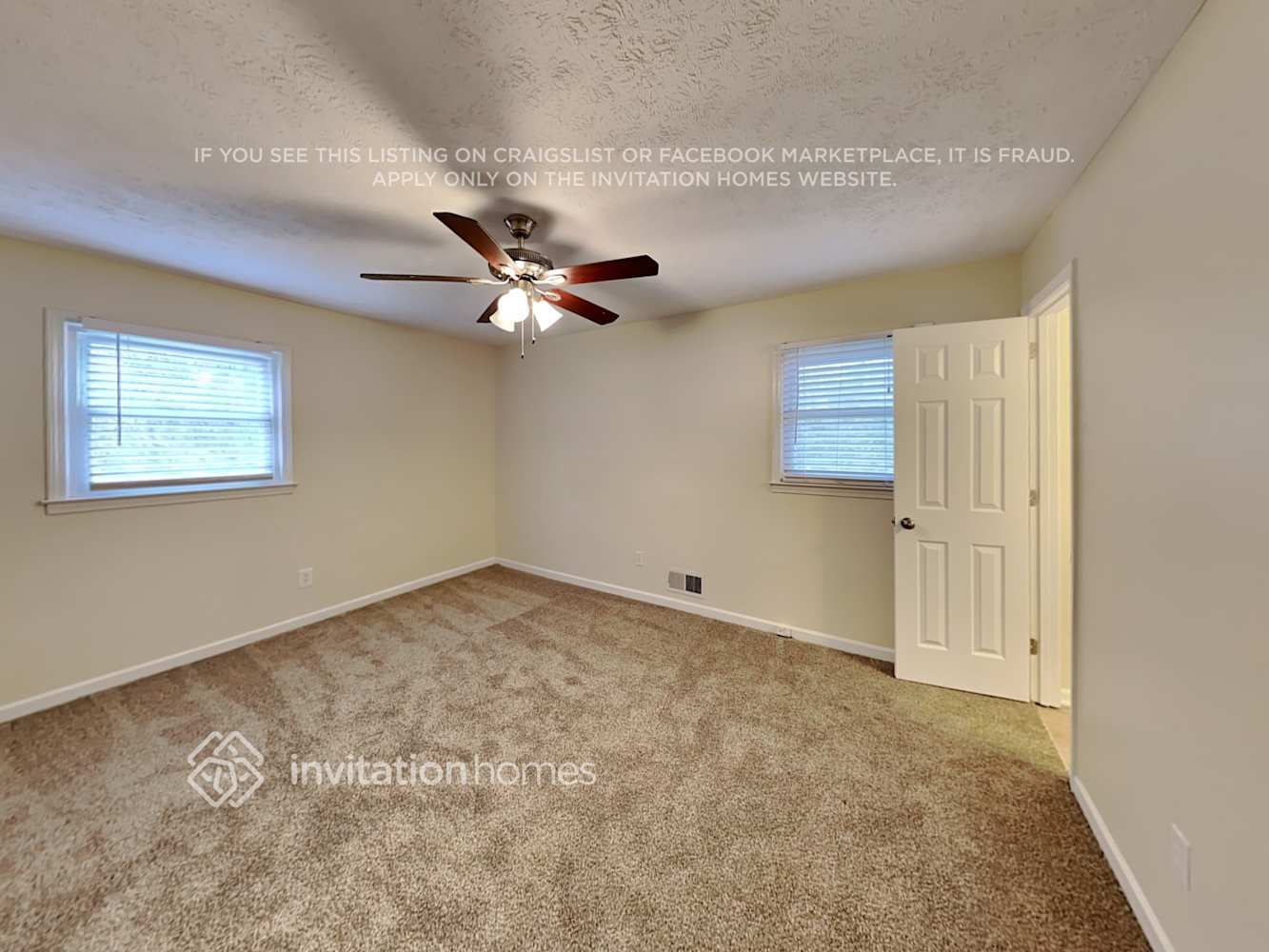 Building Photo - 4656 E Glen Ridge Cir