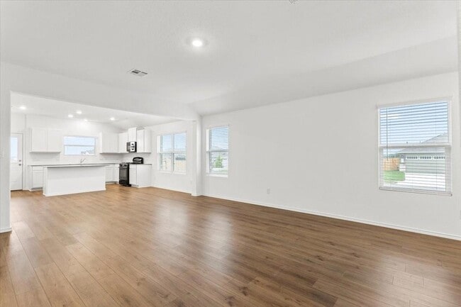 Building Photo - 104 Winged Foot Ct