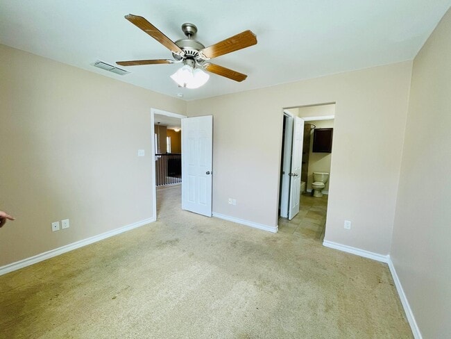 Building Photo - 107 Tranquilo Dr