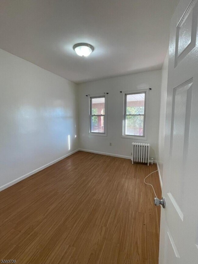 Building Photo - 1116 Walnut St