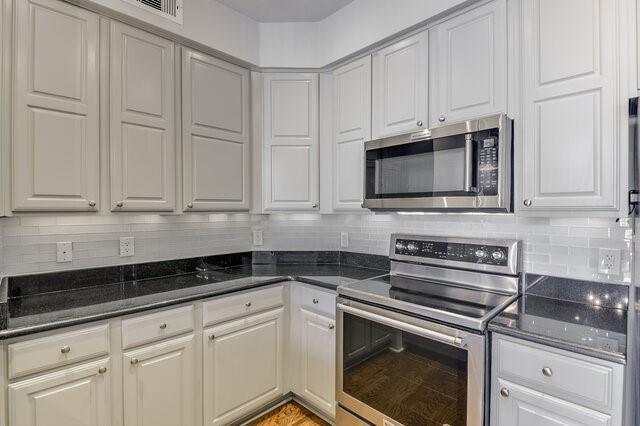 Building Photo - 3333 Darcy St