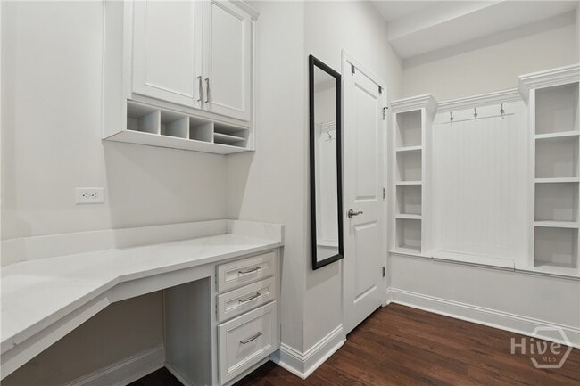 Building Photo - 29 Franklin Cut