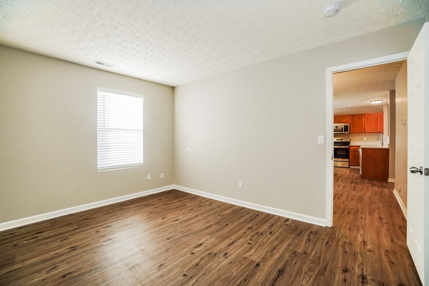 Building Photo - 8051 Beardsley Ave