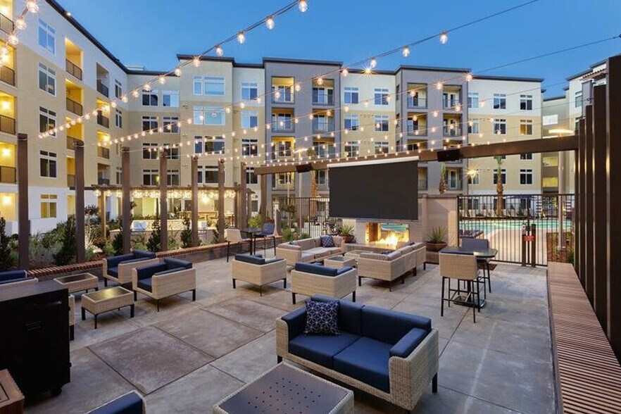 Building Photo - 5200 Iron Horse Pkwy