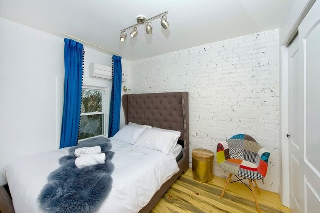 Building Photo - 2 & 3 Bedroom Units in the Dwight Street H...