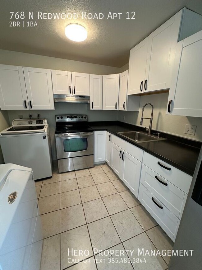 Building Photo - 768 N Redwood Rd