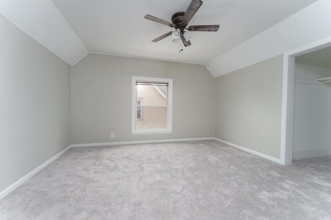 Building Photo - 116 Jewett St