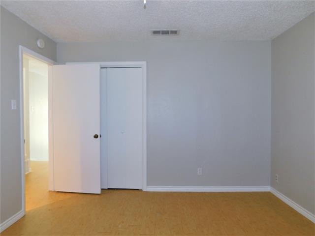 Building Photo - 219 Wildfire Dr