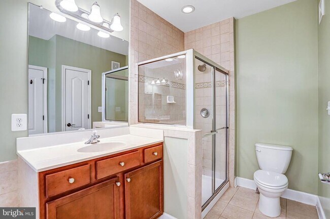 Building Photo - 13526 Waterford Hills Boulevard