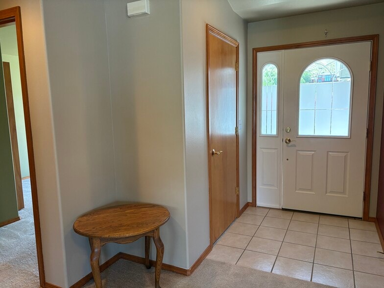 Building Photo - 1815 Dorner Pl