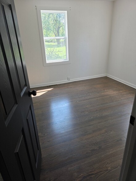 Building Photo - 5419 Ridgeway Ave