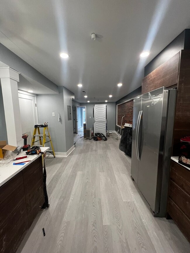 Building Photo - Beautiful, Fully Renovated Brookline / Washington Square 3 Bed/2 Bath on University Rd for Sept 1st