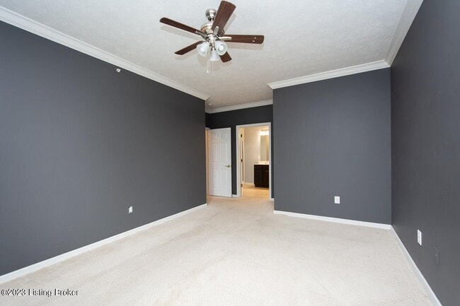 Building Photo - 2704 Bradford Commons Dr